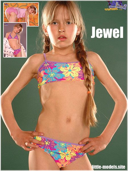 Tiny Model – Jewel